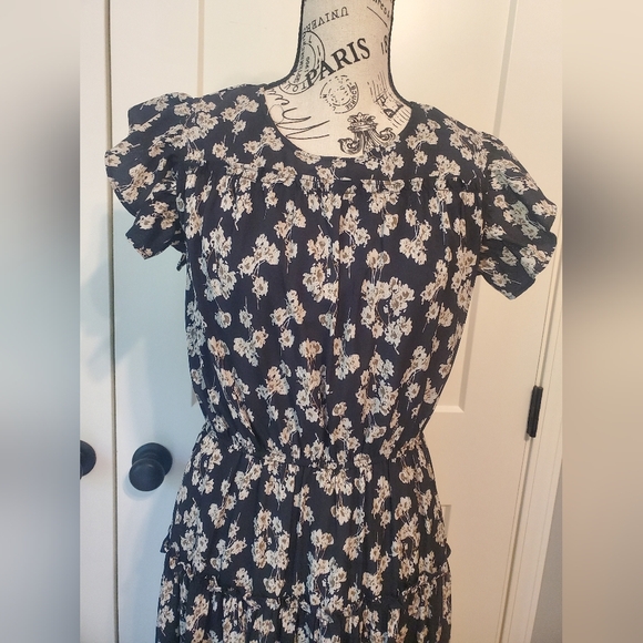 Gorgeous Floral Tiered Maxi Dress-NWT - Picture 9 of 10